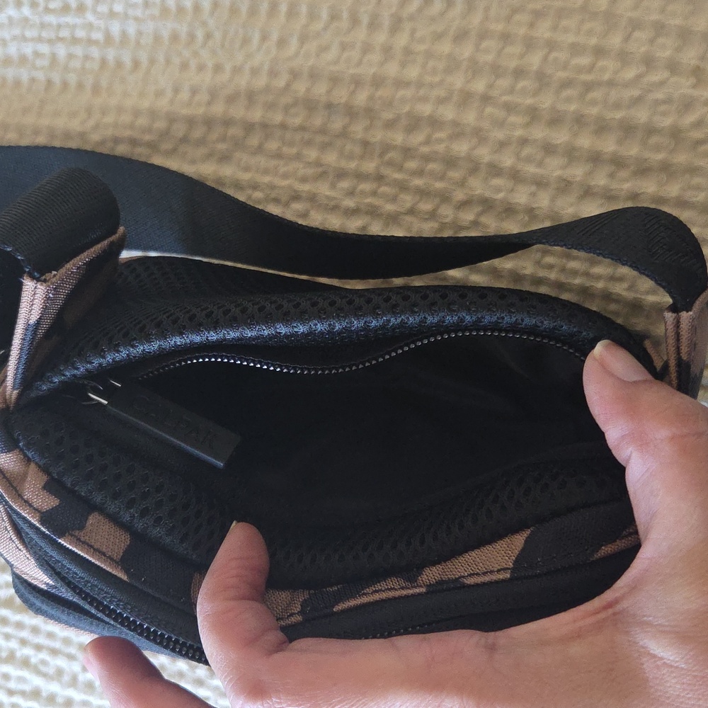 Calpak Stevyn Fanny Pack NWT - Picture 4 of 5